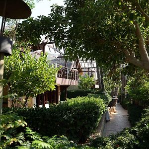 Laguava Resort